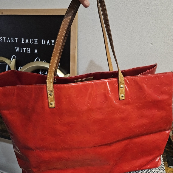 Project Rehab Bag. Has broken strap. - Picture 3 of 16